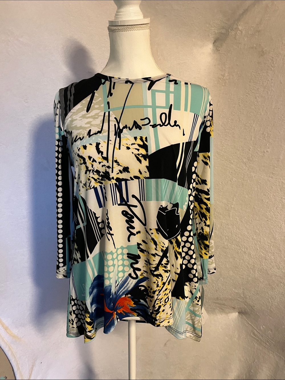 Abstract Print Long-Sleeve Tunic in Aqua, Black and Cream